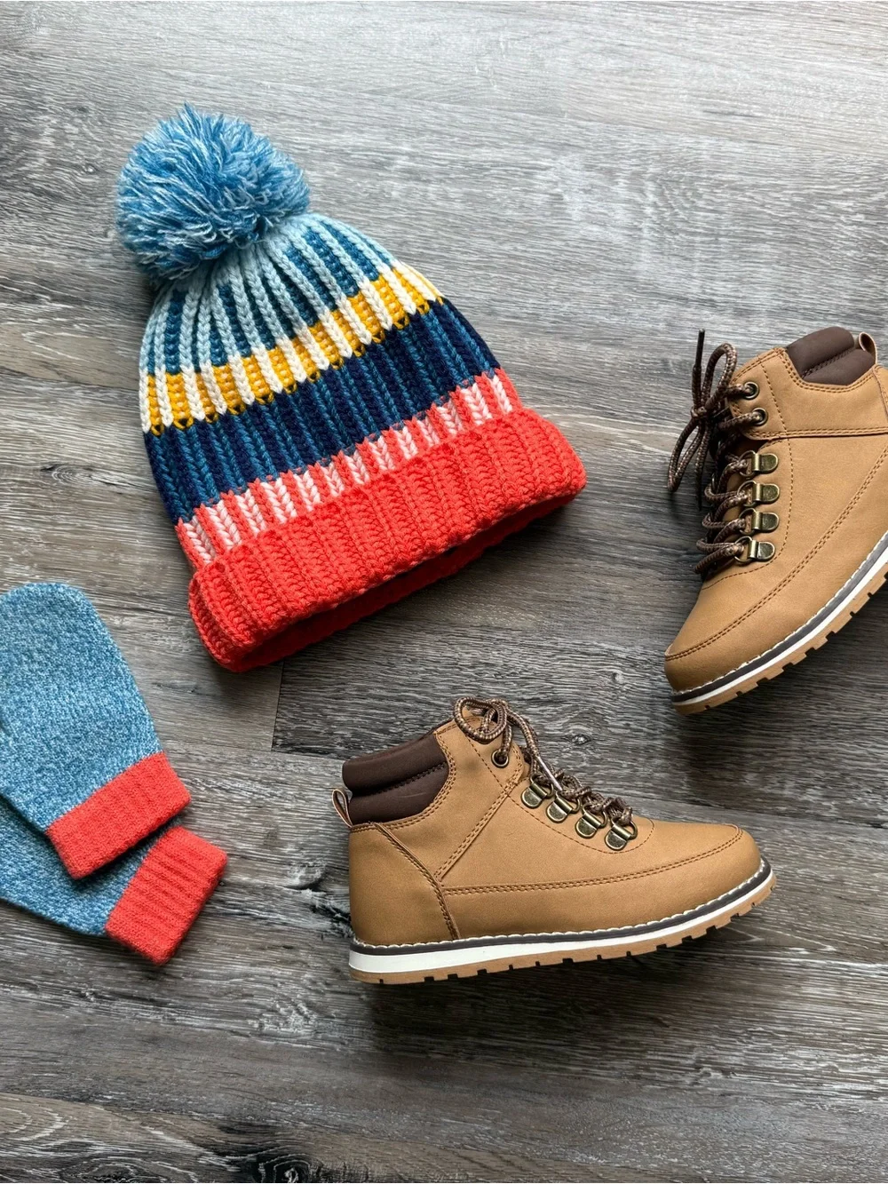 🧸 Children’s Place | NWOT • Tan Boots + Cute Winter Hat & Mittens